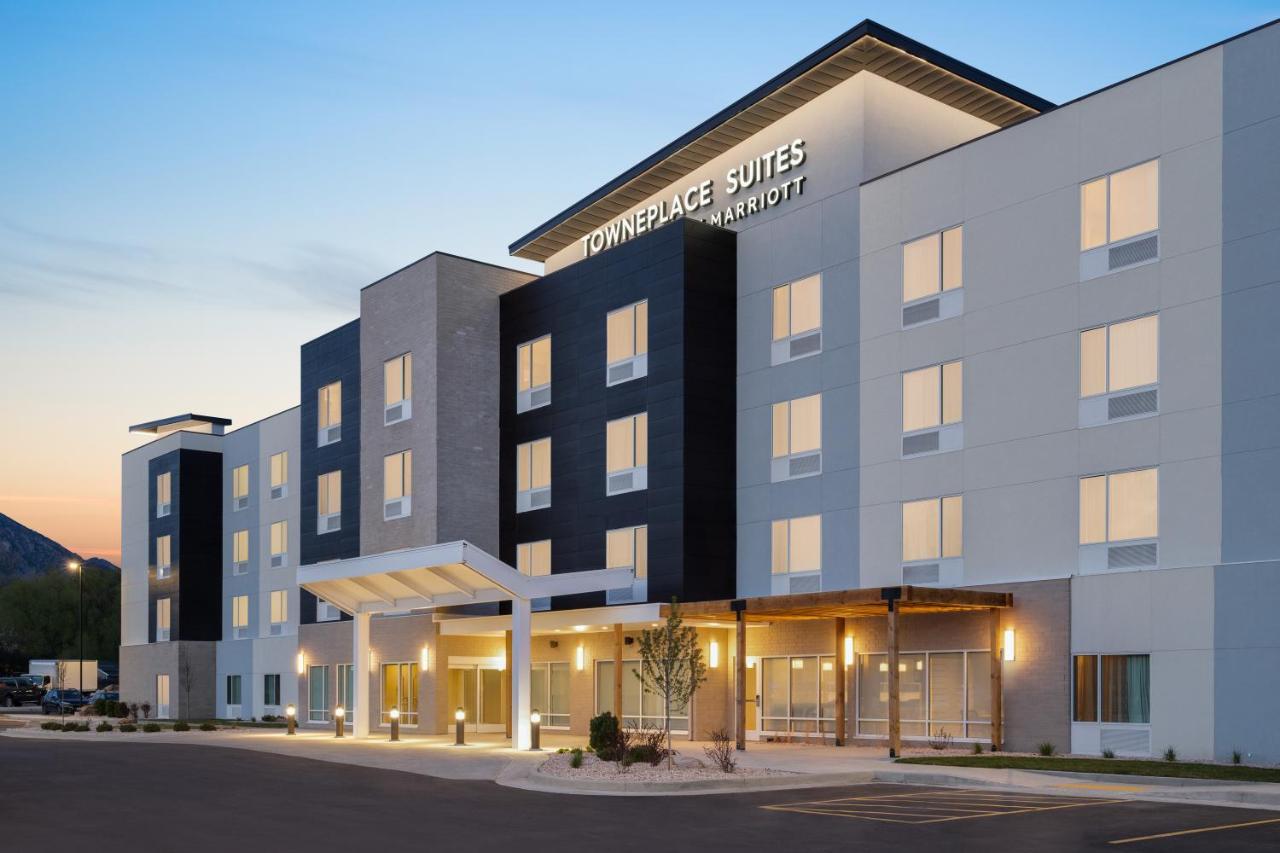 ทาวน์เพลส สวีท โลแกน Hotel ภายนอก รูปภาพ